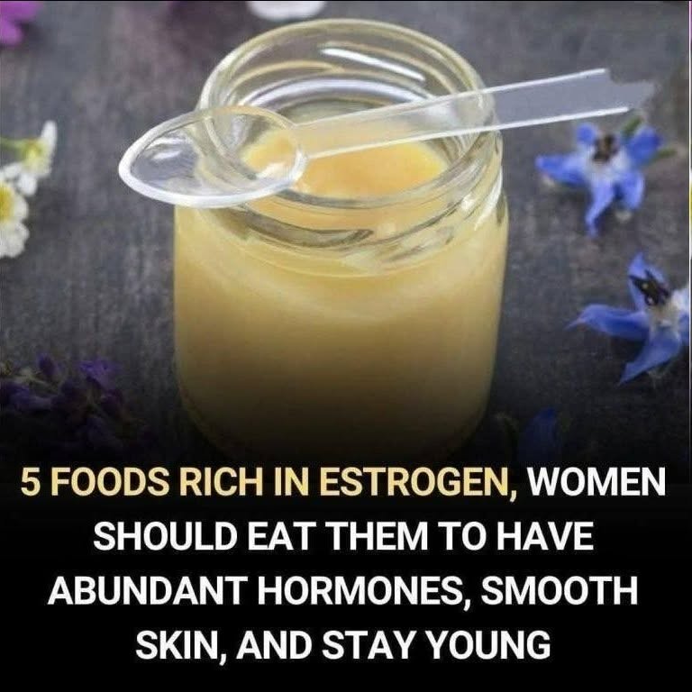 5 Foods Rich in Estrogen (Phytoestrogens)