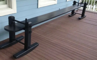 This Is Why Some Homes Have a “Joggling Board” on the Front Porch: The Charming History of the South’s Most Curious Porch Feature